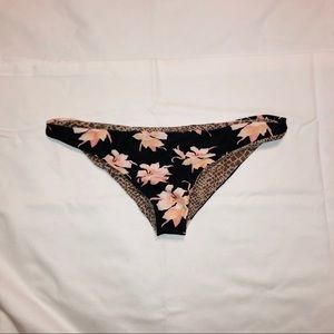 SOLD 💐 ACACIA • Aloha Waikoloa